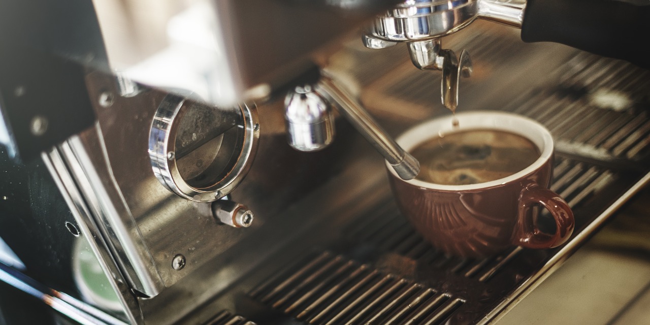 Kaffeevollautomaten mit Milchaufschäumer – Was Verbraucher wissen müssen