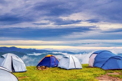 Multitool Werkzeug – so nutzen Sie den Alleskönner beim nächsten Camping